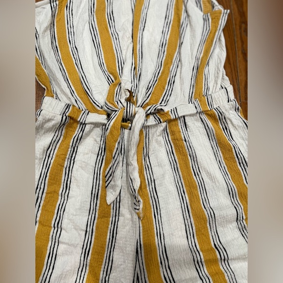 Love Tree Mustard and White Striped Top - Picture 6 of 11